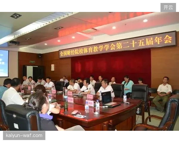 统计表明：全国已有超过200所高校与体育企业签订“订单班”协议，直接为产业输送复合型管理实习生